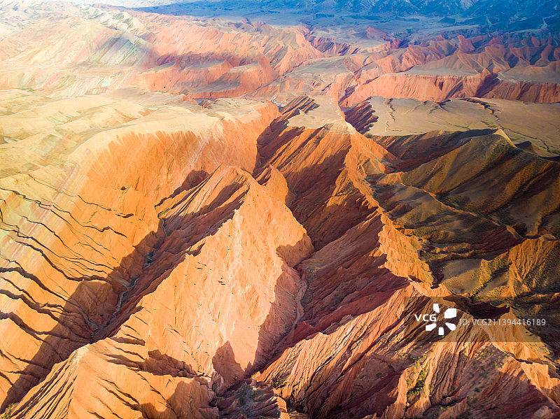 中国新疆昌吉丹霞地质公园和努尔加大峡谷图片素材