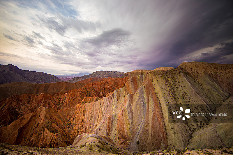 中国新疆昌吉丹霞地质公园和努尔加大峡谷图片素材