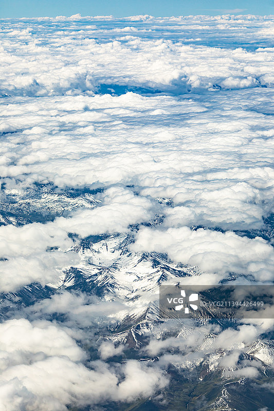 飞机上拍雪山，贡嘎雪山图片素材