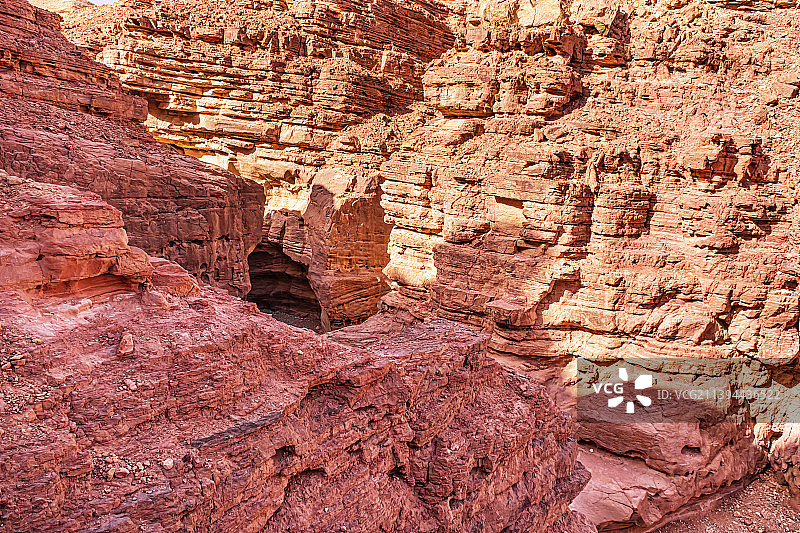 以色列埃拉特山脉的红色峡谷图片素材