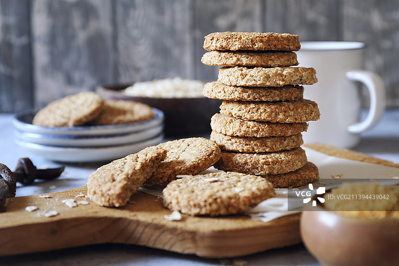 桌子上饼干的特写图片素材