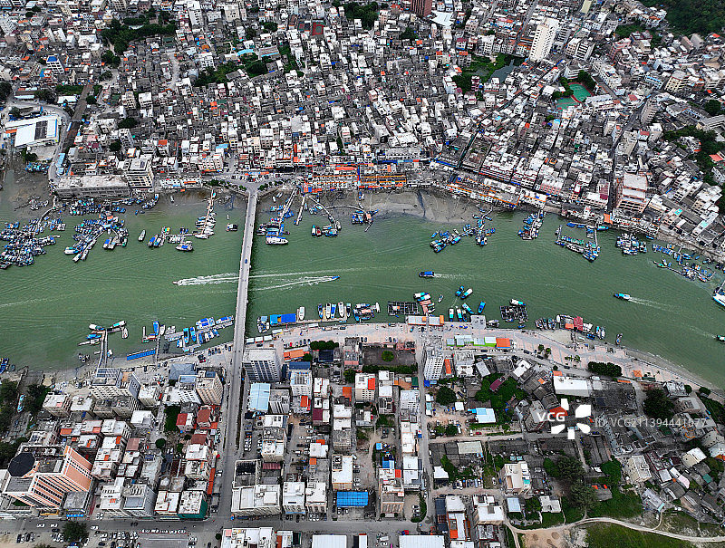 广东省惠州市惠东县港口镇大星山双月湾夕阳晚霞航拍图片素材