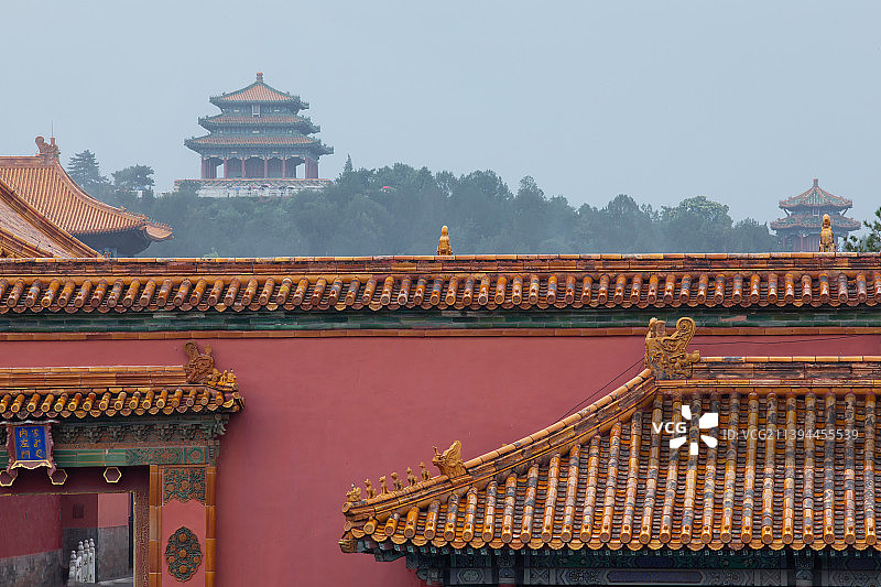 雨后故宫,远眺景山图片素材