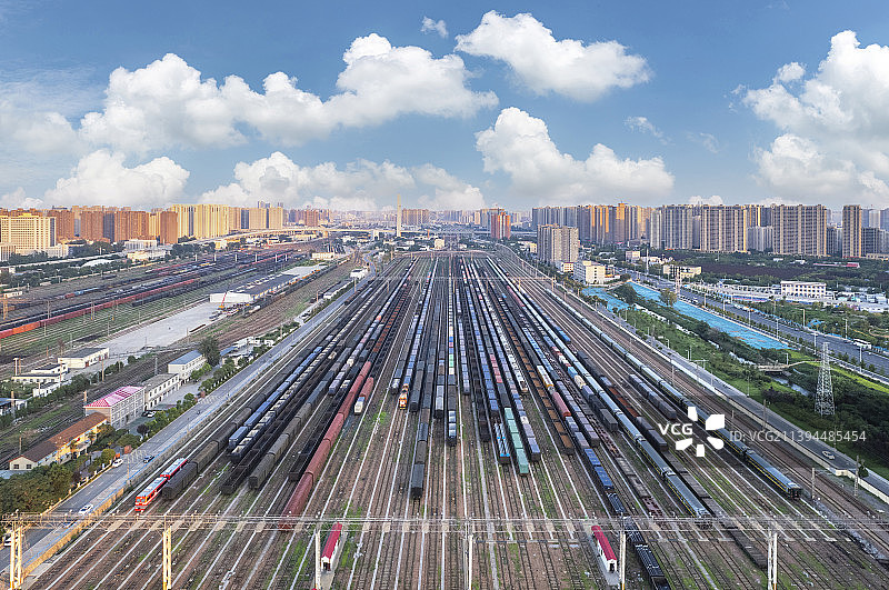 中国河南郑州铁路货运北站编组站图片素材