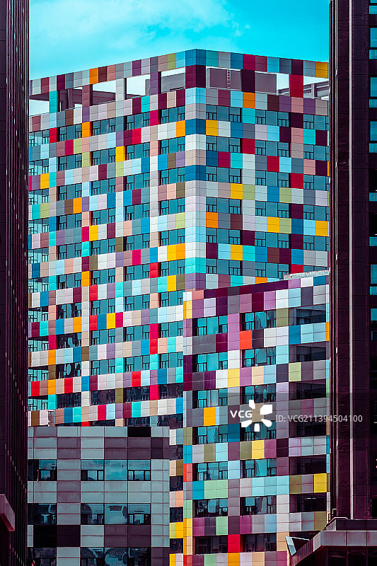 五彩像素大楼图片素材