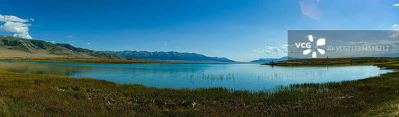 塞里木湖图片素材