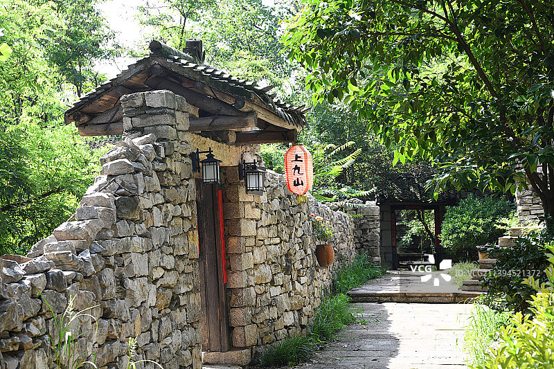 国家级传统村落、山东省历史文化名村——济宁邹城市石墙镇上九山古村落图片素材
