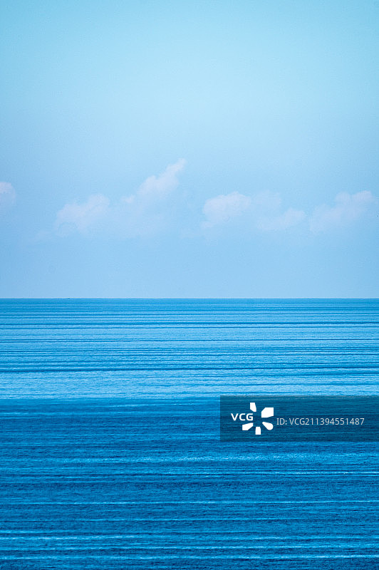 夏天的海南省文昌市蓝色海洋图片素材