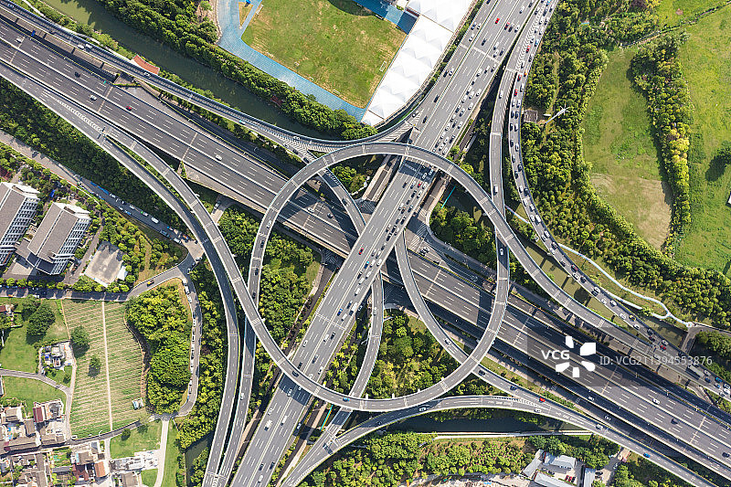 杭州滨江彩虹立交桥车流航拍图片素材