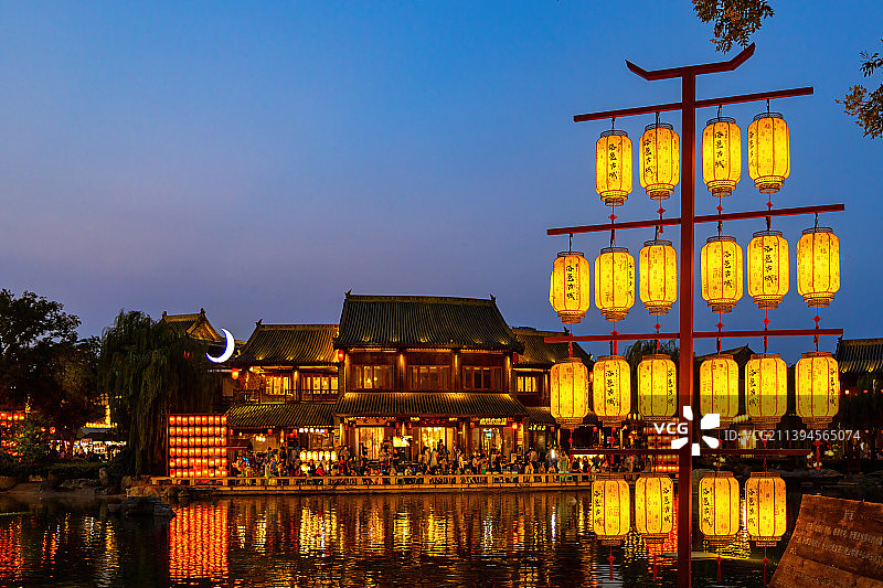 河南省洛阳市洛邑古城夜景图片素材