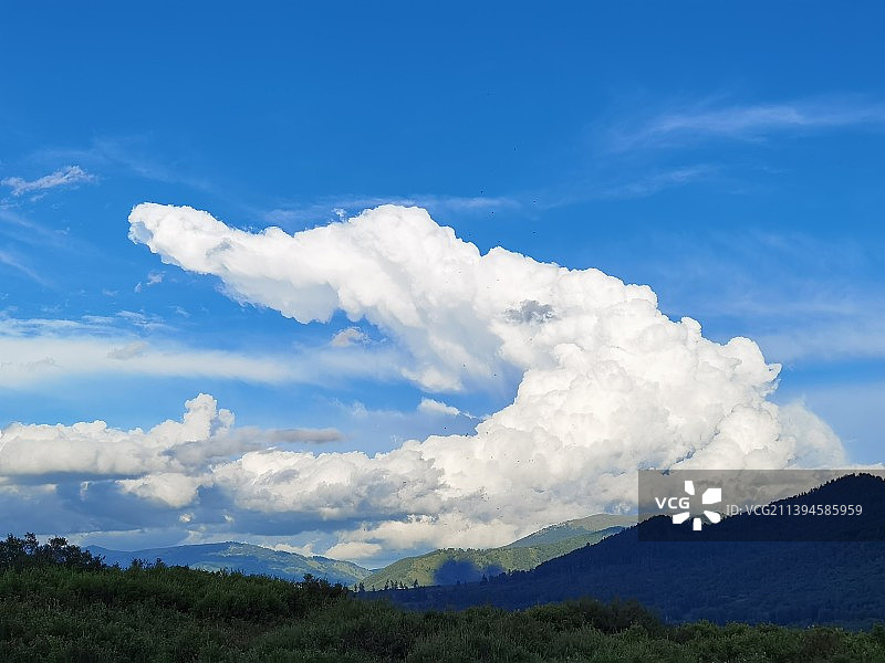 禾木云上图片素材