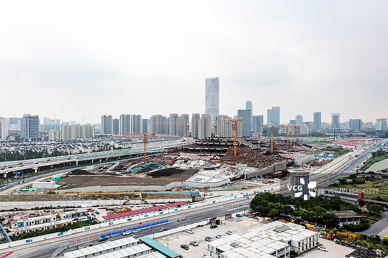 航拍上海SK大厦图片素材