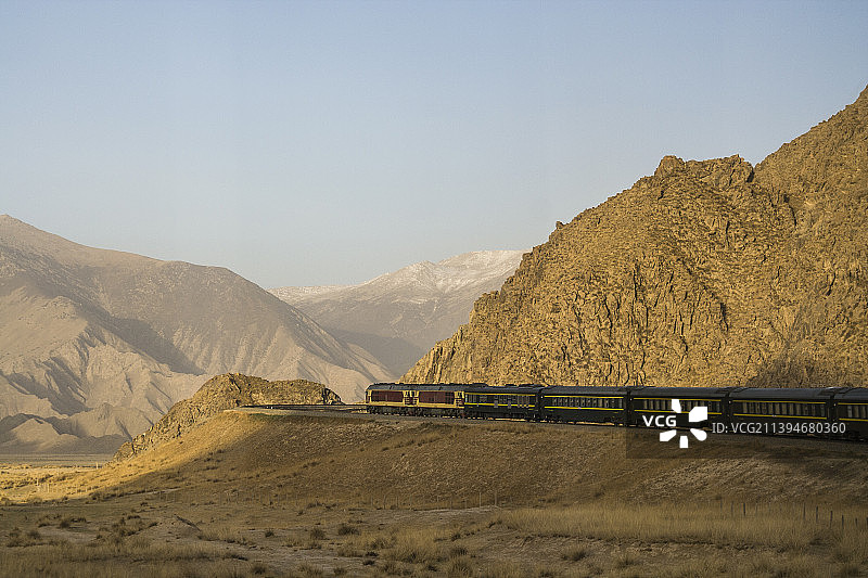 青藏高原铁路图片素材