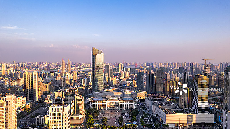 武汉汉口恒隆广场图片素材