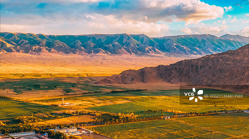 美丽的巴里坤 新疆哈密图片素材