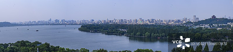 雷锋塔下的杭州图片素材