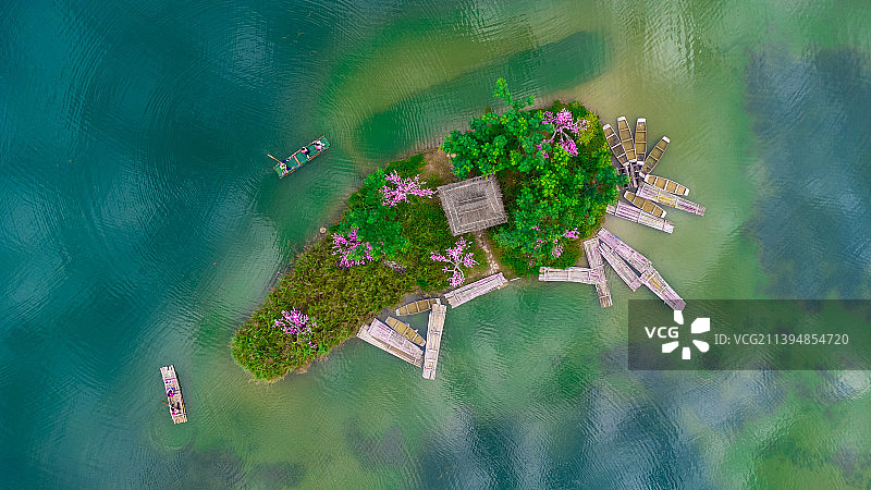 航拍普者黑桃花岛田园风光图片素材