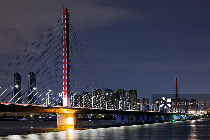 夜晚的西兴大桥图片素材