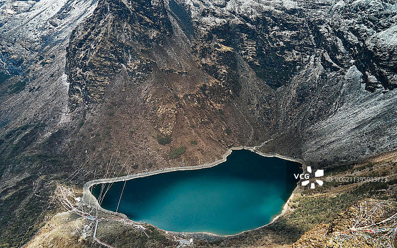 西藏吉隆沟朗吉错神湖图片素材