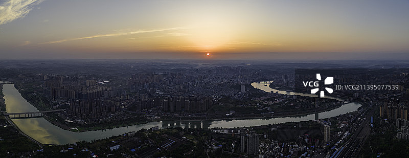 日出内江城市沱江河流九曲十八弯图片素材