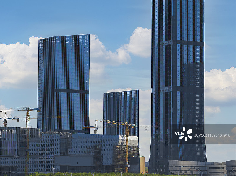 江西省吉安市高铁新区五指峰建筑群图片素材