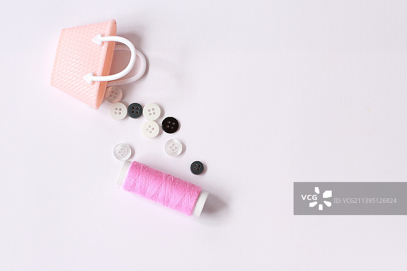 带包的缝纫工具套装图片素材