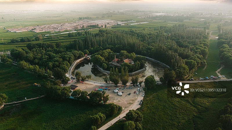 山西省大同市广灵县壶泉镇水神堂夏季航拍风光图片素材