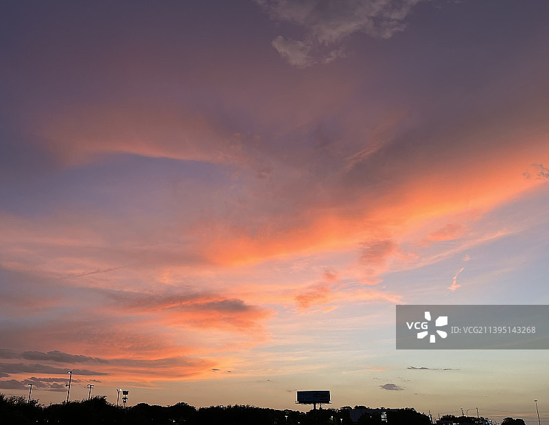 美国德克萨斯州奥斯汀南部日落云彩图片素材