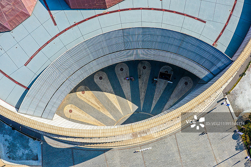 航拍云南省大剧院 昆明城市地标建筑图片素材