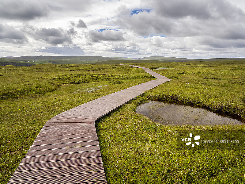 英国设德兰群岛赫尔曼内斯木板路图片素材