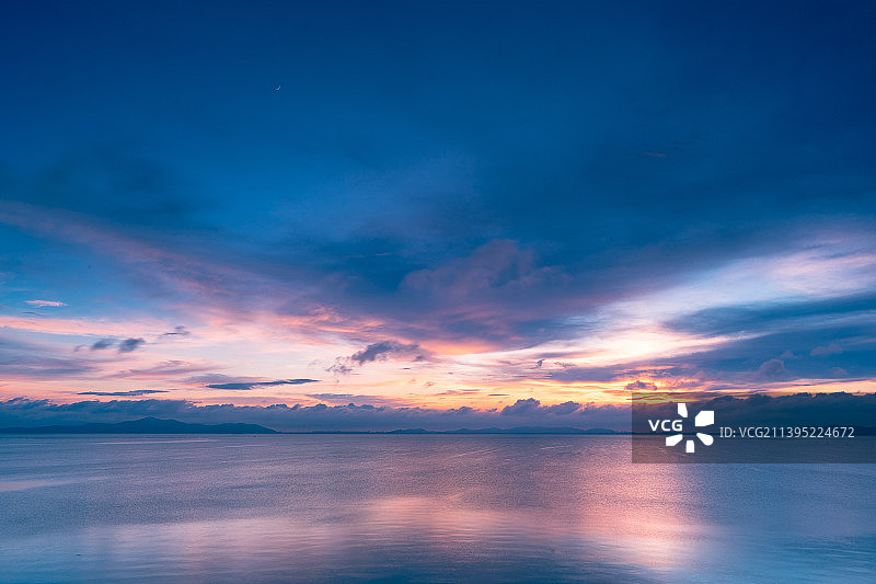 江苏无锡壮阔的太湖水面图片素材