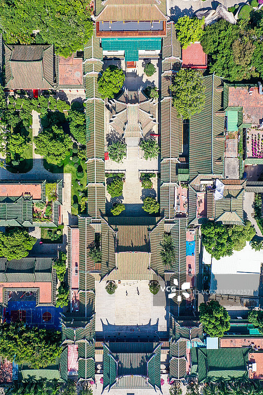 航拍福建厦门南普陀寺 五老峰山脚下图片素材