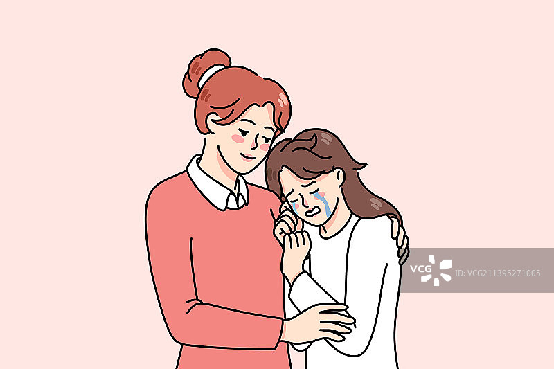 妈妈拥抱安慰哭泣的青少年女儿图片素材