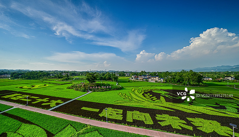 五彩田园图片素材