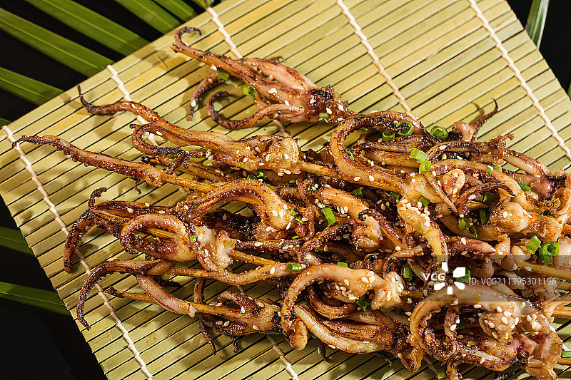 烤鱿鱼、烧烤、海鲜、鱿鱼串图片素材