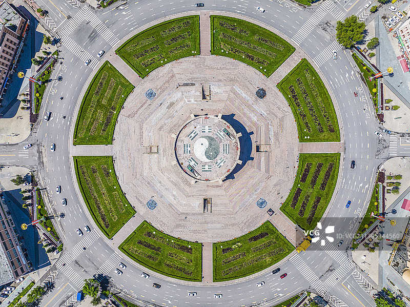 新疆伊犁地区特克斯八卦城图片素材