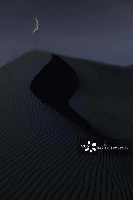 沙丘晓月图片素材