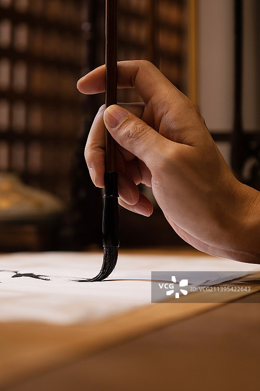 写毛笔字,笔触,书法,东方生活方式图片素材
