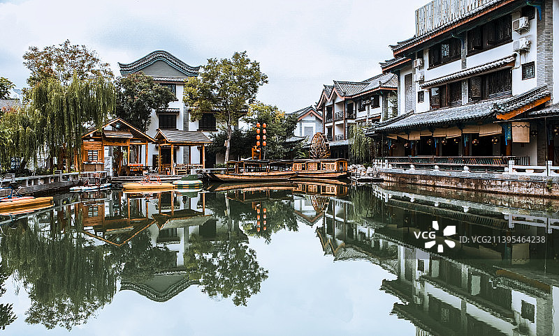 人类文明的发祥地云南楚雄彝族自治州楚雄市街景图片素材