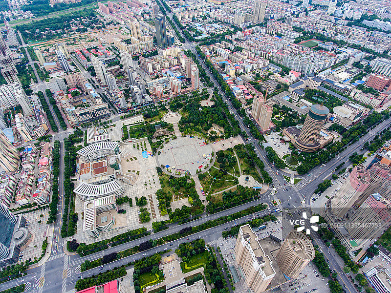 航拍河南省三门峡市灵宝市文化活动中心广场图片素材