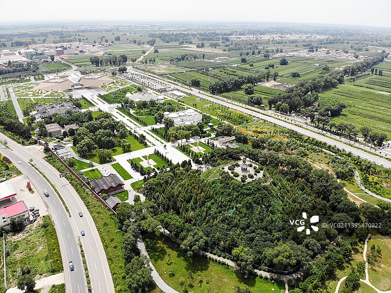 航拍内蒙古呼和浩特昭君博物院昭君墓景区图片素材