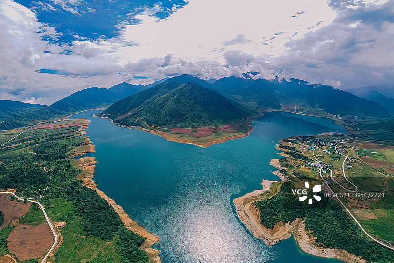 凉山州冶勒湖图片素材