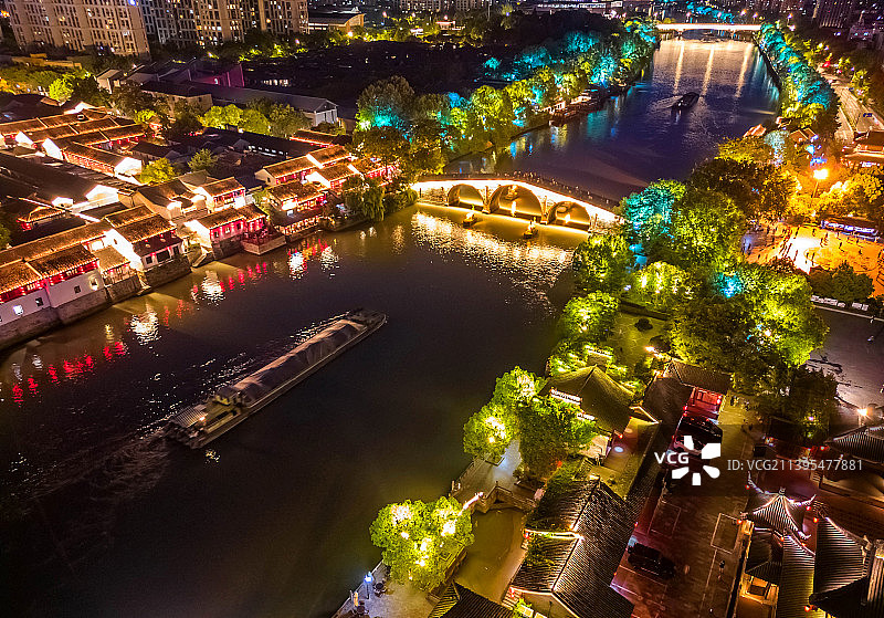 杭州京杭大运河上的拱宸桥图片素材