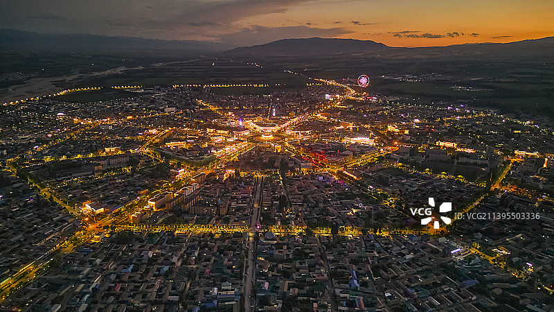 高质量航拍 中国伊犁特克斯 八卦城 建筑航拍 规整 秩序 夜景 清晰 震撼 道 五行图片素材