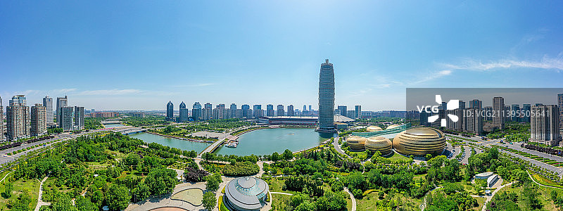 航拍河南郑州郑东新区CBD如意湖畔大玉米千玺广场图片素材