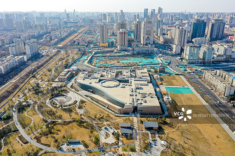 河南,郑州,裕达国贸,裕达国贸酒店,裕达国际贸易中心,大楼,大厦,地标,标志性,建筑,摩天大楼,高楼图片素材