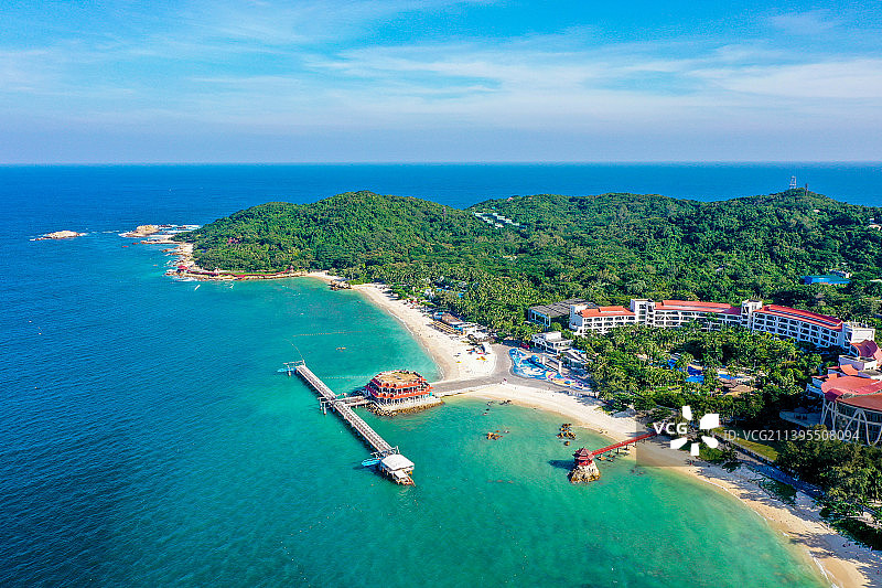 航拍海南三亚蜈支洲岛旅游区 海景度假区风光图片素材