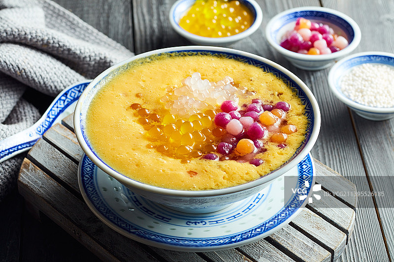 小丸子西米爆珠杨枝甘露图片素材