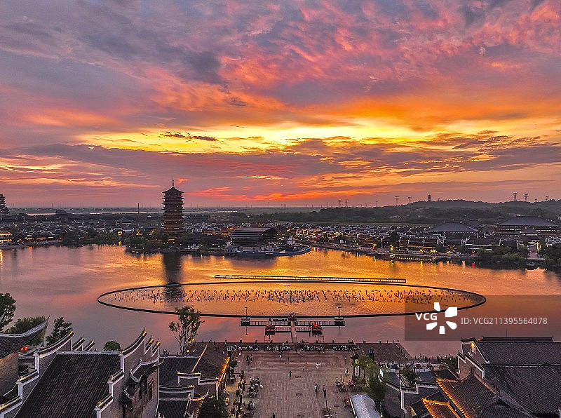 航拍长沙铜官窑古镇全景晚霞图片素材