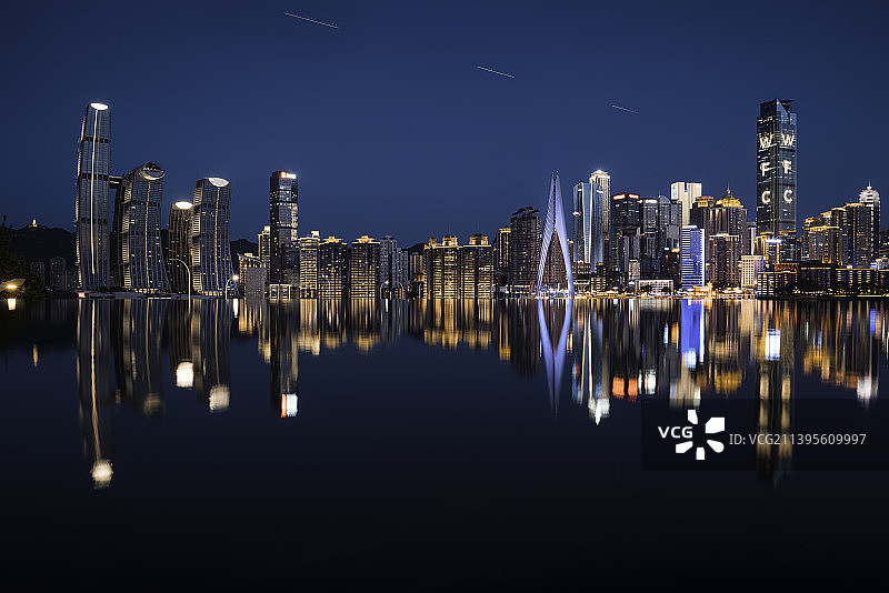 天空之镜图片素材